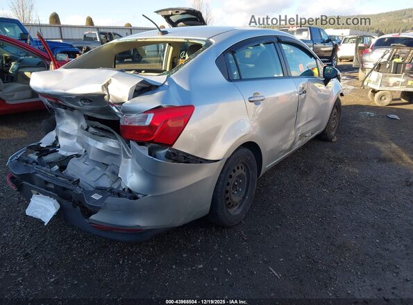 KNADM4A31G6561074 2016 KIA RIO Silver უკანა მარჯვენა