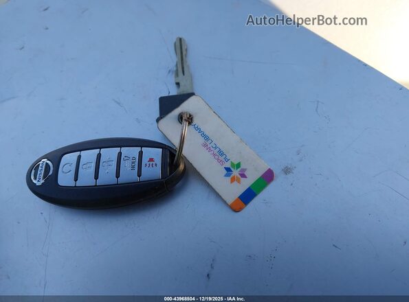 KNADM4A31G6561074 2016 KIA RIO Silver წინა პანელის ხედი