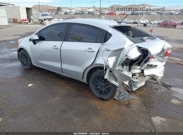 KNADM4A3XH6038587 2017 KIA RIO Silver Trasero izquierdo