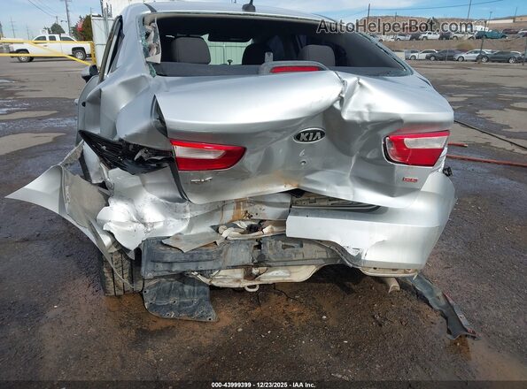 KNADM4A3XH6038587 2017 KIA RIO Silver Vista frontal