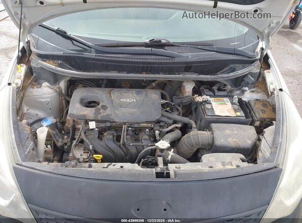 KNADM4A3XH6038587 2017 KIA RIO Silver Vista trasera