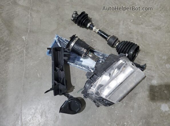 KNAG44J89S5349420 2025 KIA K5 Серебряный Вид подкапотного пространства