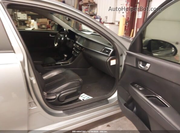 KNAGU4LE5H5014568 2017 KIA OPTIMA HYBRID Green Vista interior delantera