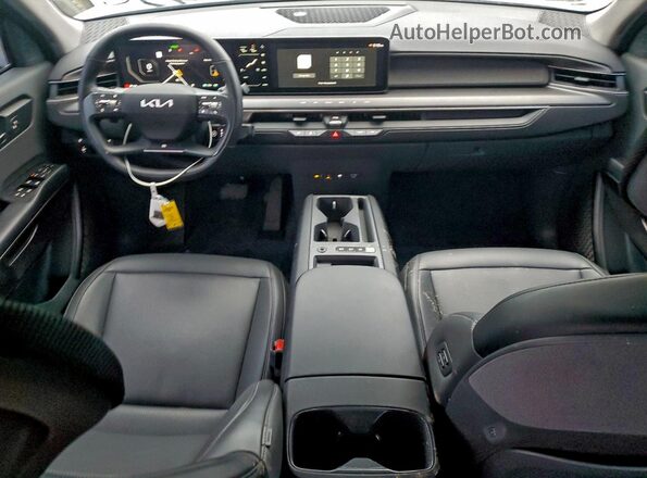 KNDAA5S29R6044196 2024 KIA EV9 Black Առջևի վահանակի տեսք