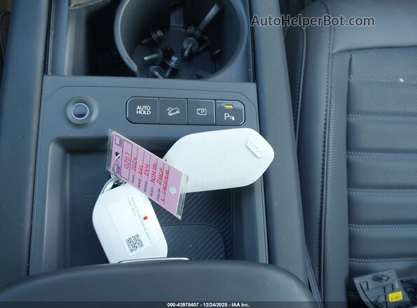 KNDADFS54R6027975 2024 KIA EV9 Black Առջևի վահանակի տեսք