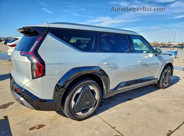KNDADFS58R6035335 2024 KIA EV9 Silver 
