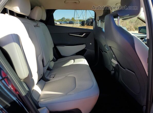 KNDC3DLC0N5087667 2022 KIA EV6 Gray Rear interior view