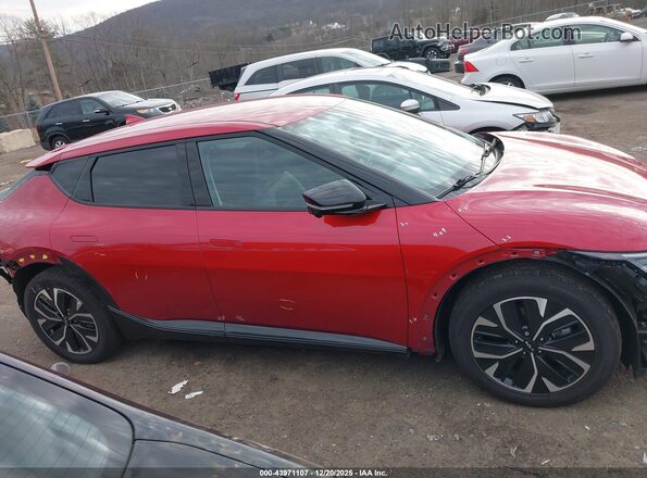 KNDC3DLC5N5037038 2022 KIA EV6 Red უკანა სალონის ხედი
