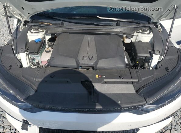 KNDC5DLEXP5106207 2023 KIA EV6 Белый Вид задней части салона