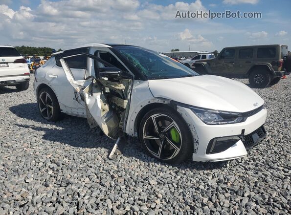 KNDC5DLEXP5106207 2023 KIA EV6 Белый Передняя правая четверть