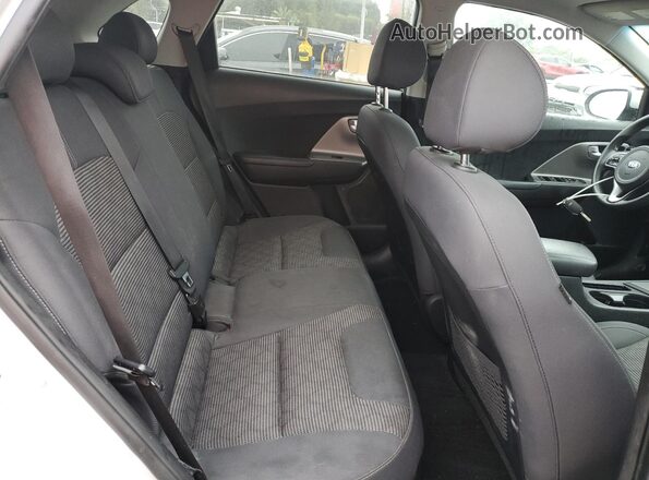 KNDCB3LC5L5394228 2020 KIA NIRO Silver Հետևի նստատեղերի տեսք