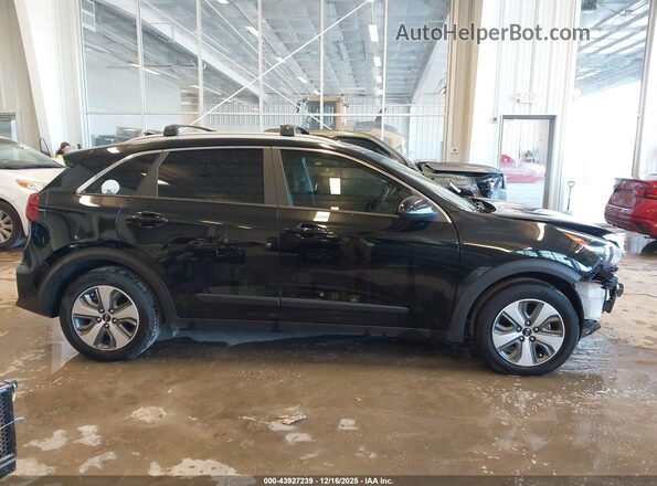 KNDCB3LC6M5488247 2021 KIA NIRO Black 360 interior view