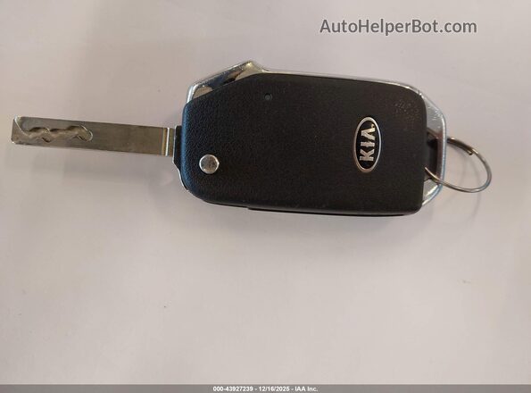 KNDCB3LC6M5488247 2021 KIA NIRO Black Dashboard view