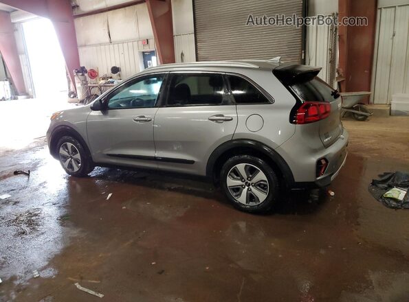 KNDCB3LC6N5499573 2022 KIA NIRO Silver Trasero izquierdo