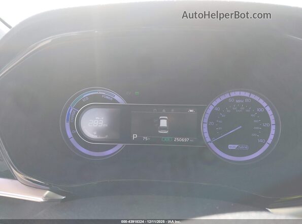 KNDCB3LC7L5374286 2020 KIA NIRO White Widok tylnych siedzeń