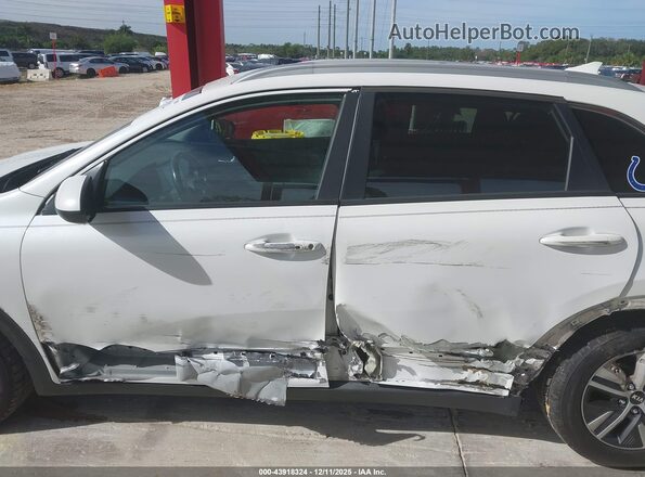 KNDCB3LC7L5374286 2020 KIA NIRO White Widok z przodu