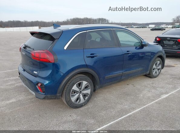 KNDCB3LC9N5538642 2022 KIA NIRO Синий Задняя правая четверть
