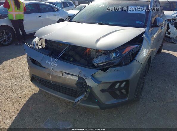 KNDCB3LCXN5541470 2022 KIA NIRO Gray Vista frontal