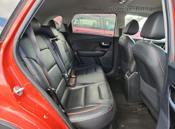 KNDCC3LC5M5480573 2021 KIA NIRO Orange Вид задньої частини салону