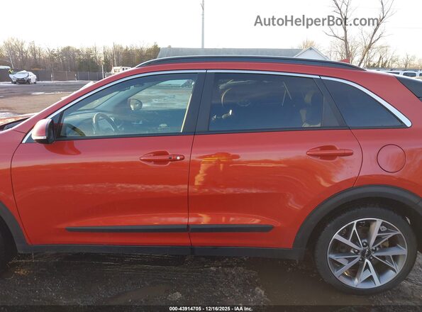 KNDCC3LC7N5536837 2022 KIA NIRO Orange Vista interior de 360 grados