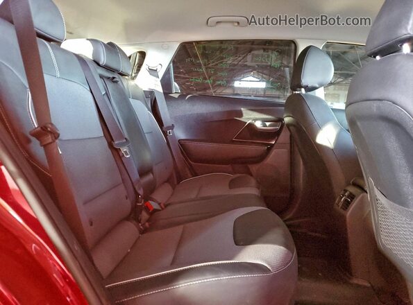 KNDCC3LG0N5147346 2022 KIA NIRO Red Vista de los asientos traseros