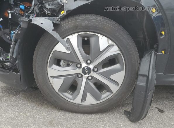 KNDCC3LG0N5158802 2022 KIA NIRO Black Widok wnętrza 360 stopni