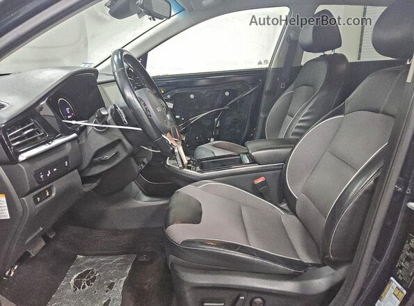 KNDCC3LG0N5160422 2022 KIA NIRO Black Front interior view