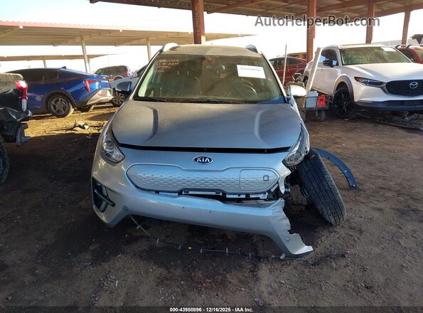 KNDCC3LG1K5017202 2019 KIA NIRO EV Silver Rear interior view