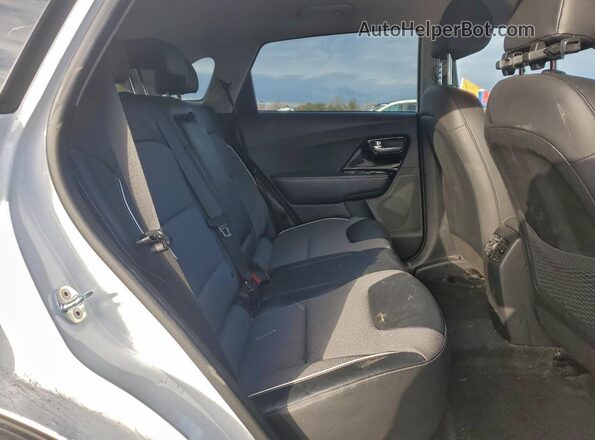 KNDCC3LG9M5098663 2021 KIA NIRO White Սալոնի հետևի տեսք
