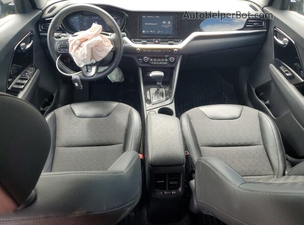 KNDCD3LD5N5489443 2022 KIA NIRO Silver Dashboard view