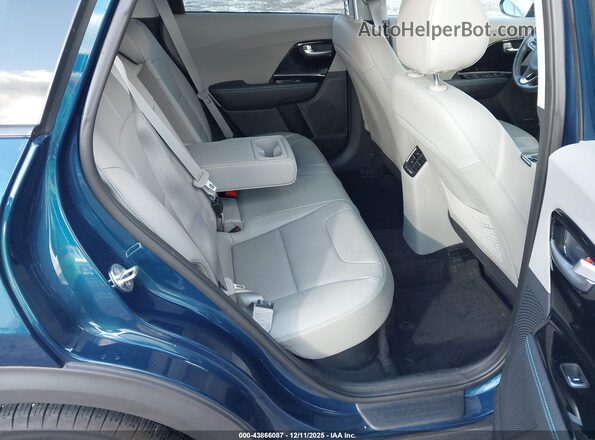 KNDCE3LC1N5489928 2022 KIA NIRO Blue VIN sticker view