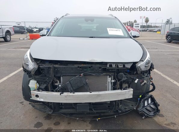 KNDCE3LC8N5490784 2022 KIA NIRO Silver Widok zestawu wskaźników