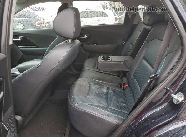 KNDCE3LG3N5140854 2022 KIA NIRO Blue Rear interior view