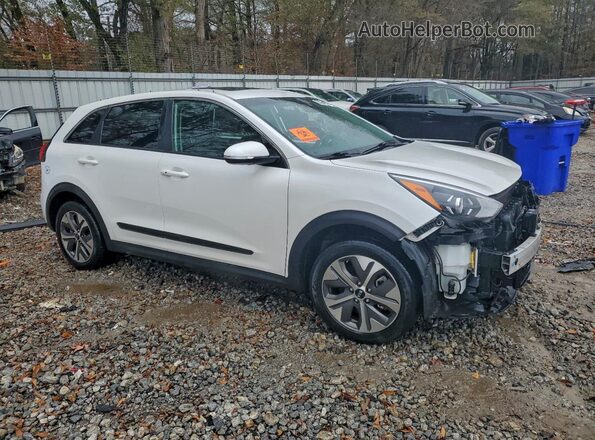 KNDCE3LG5L5036900 2020 KIA NIRO White Передня права чверть