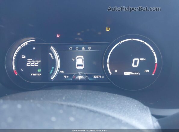KNDCE3LG7K5028859 2019 KIA NIRO EV White Հետևի նստատեղերի տեսք