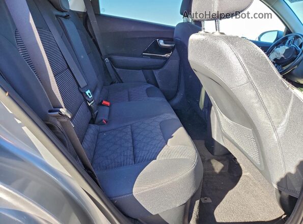 KNDCM3LD3N5518552 2022 KIA NIRO Silver Vista interior trasera