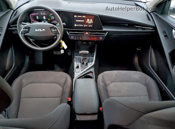 KNDCP3LE2P5091500 2023 KIA NIRO Белый Вид панели приборов