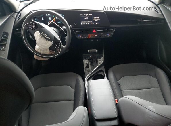 KNDCP3LE4S5257055 2025 KIA NIRO Black წინა პანელის ხედი