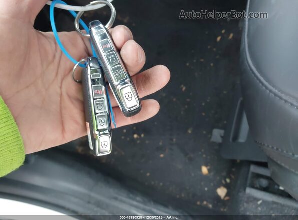 KNDCS3LF4R5183170 2024 KIA NIRO PLUG-IN HYBRID White Dashboard view