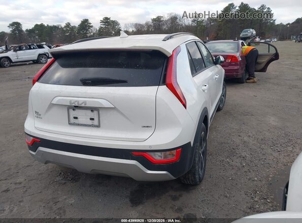 KNDCS3LF4R5183170 2024 KIA NIRO PLUG-IN HYBRID White Rear right