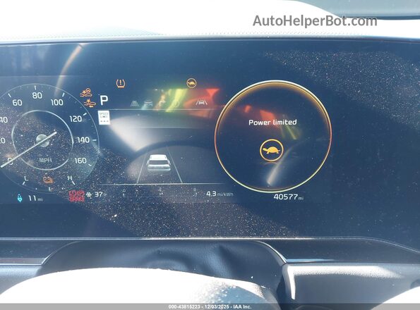 KNDCT3L14R5085547 2024 KIA NIRO EV Gray Rear seats view