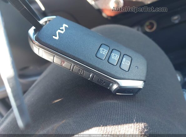 KNDCT3L14R5085547 2024 KIA NIRO EV Gray Dashboard view