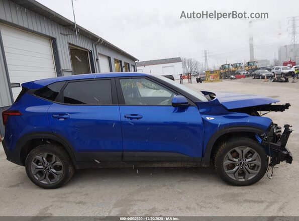KNDEPCAA7R7646571 2024 KIA SELTOS Blue უკანა სალონის ხედი