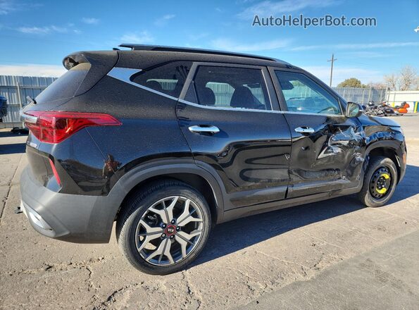KNDETCA2XM7157191 2021 KIA SELTOS Black 