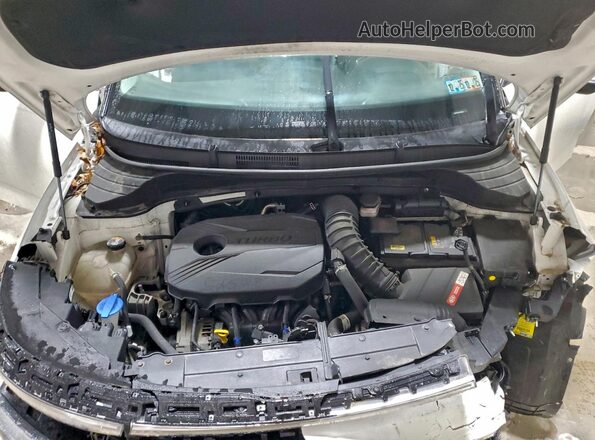 KNDJ53AFXN7166731 2022 KIA SOUL White ძრავის განყოფილების ხედი