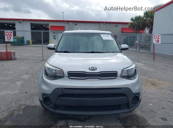 KNDJN2A23J7585375 2018 KIA SOUL Silver Vista frontal