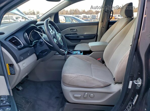 KNDMB5C10J6350451 2018 KIA SEDONA Green 