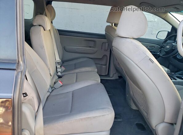KNDMB5C10J6350451 2018 KIA SEDONA Green 
