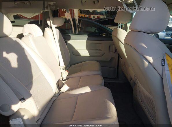 KNDMB5C11H6233178 2017 KIA SEDONA Gray VIN sticker view