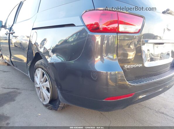 KNDMB5C11H6233178 2017 KIA SEDONA Gray 